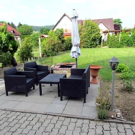 Leander Vendeghaz 3*