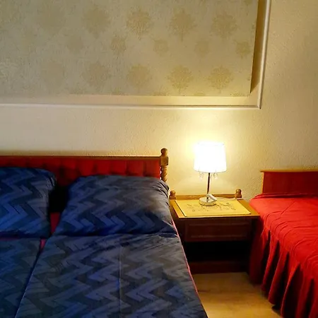 בית הארחה Leander Vendeghaz