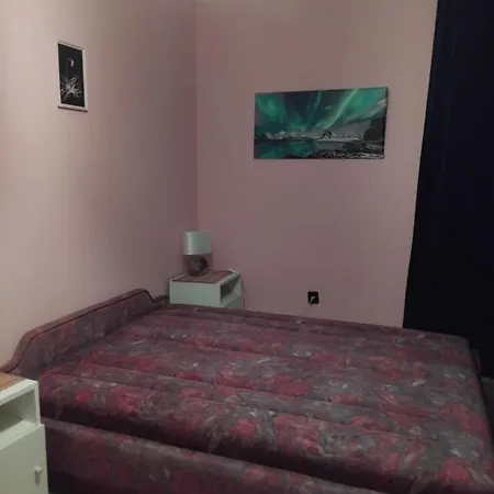 בית הארחה Leander Vendeghaz גיינסדיאס