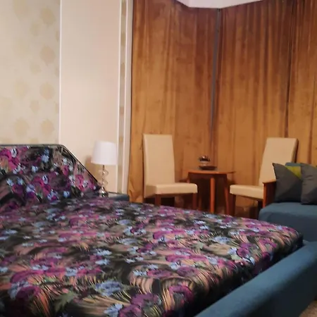 Leander Vendeghaz Гостевой дом 3*