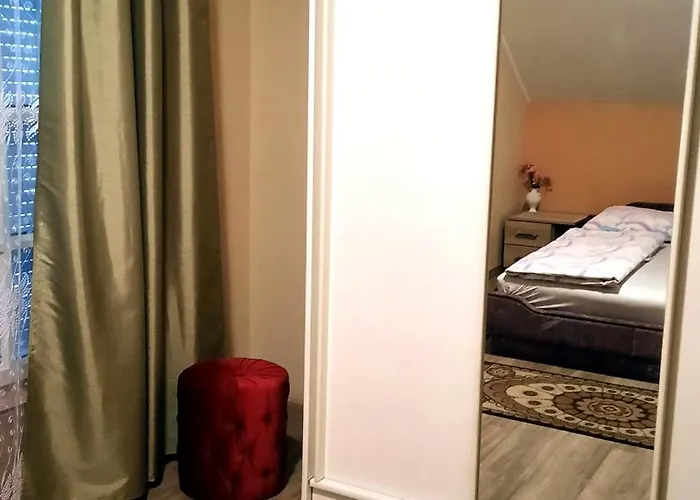 Leander Vendeghaz Penzion 3*