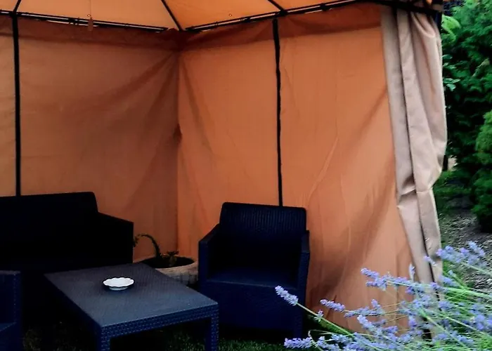 Leander Vendeghaz Vendégház